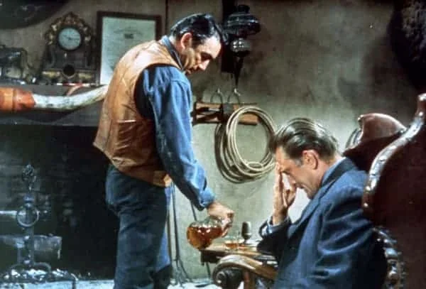 DER LETZTE ZUG VON GUN HILL - Anthony Quinn - Kirk Douglas