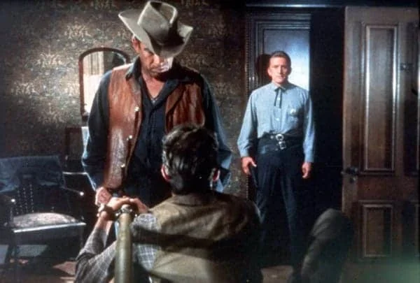 DER LETZTE ZUG VON GUN HILL - Kirk Douglas, Anthony Quinn