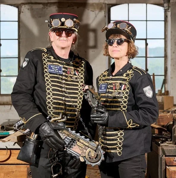 Sabine Edelfrau und Dietmar Edelherr von Syntronica