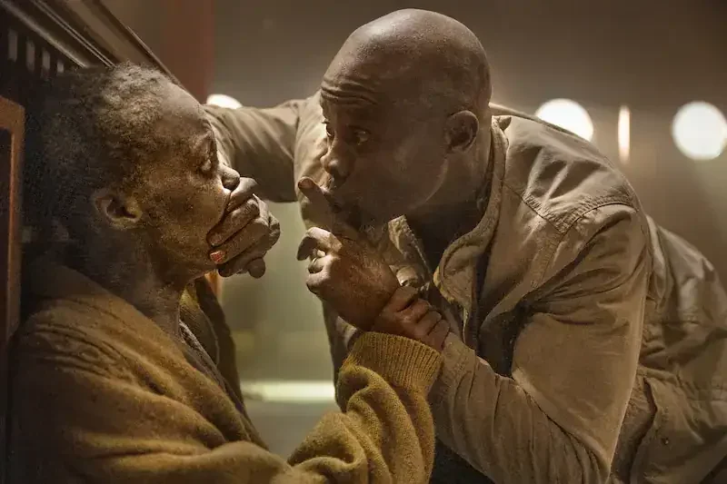 a quiet place tag eins kritik henri hält samira den mund zu