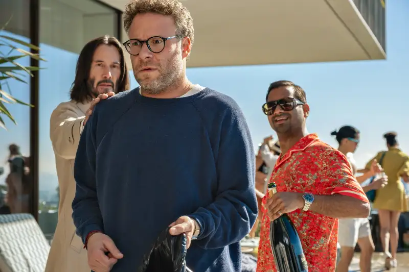 Keanu Reeves, Seth Rogen und Aziz Ansari - Partyszene aus Good Fortune